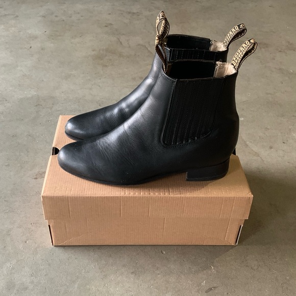 Los Altos Boots botines para hombre ~ Chelsea Charro Botin Short Ankle Deer Honey Leather Boots For Men - Short Cowboy - Western Ankle Boot main image 1